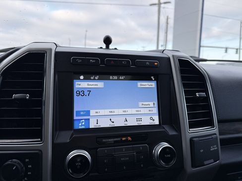 Used 2018 Ford F150 Lariat w/ Equipment Group 502A Luxury image 16