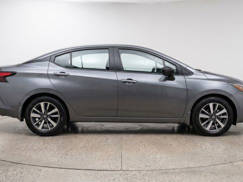 Used 2025 Nissan Versa SV FWD image 11