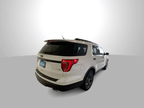 Used 2018 Ford Explorer Sport w/ Equipment Group 401A image 8