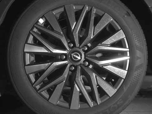 Used 2025 Nissan Altima 2.5 SV image 14