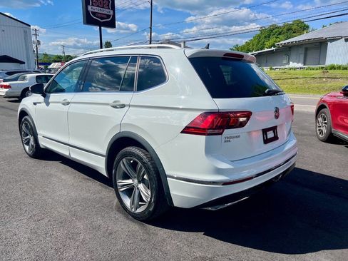Used 2019 Volkswagen Tiguan SEL R-Line AWD/4WD image 4