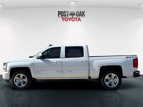 Used 2018 Chevrolet Silverado 1500 LT w/ All Star Edition image 4