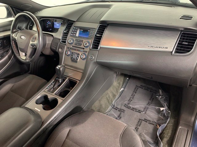 Used 2018 Ford Taurus SEL FWD image 5