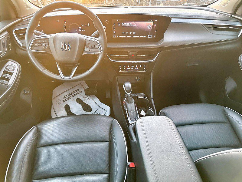 Used 2024 Buick Encore GX Avenir w/ Avenir Technology Package AWD/4WD image 11