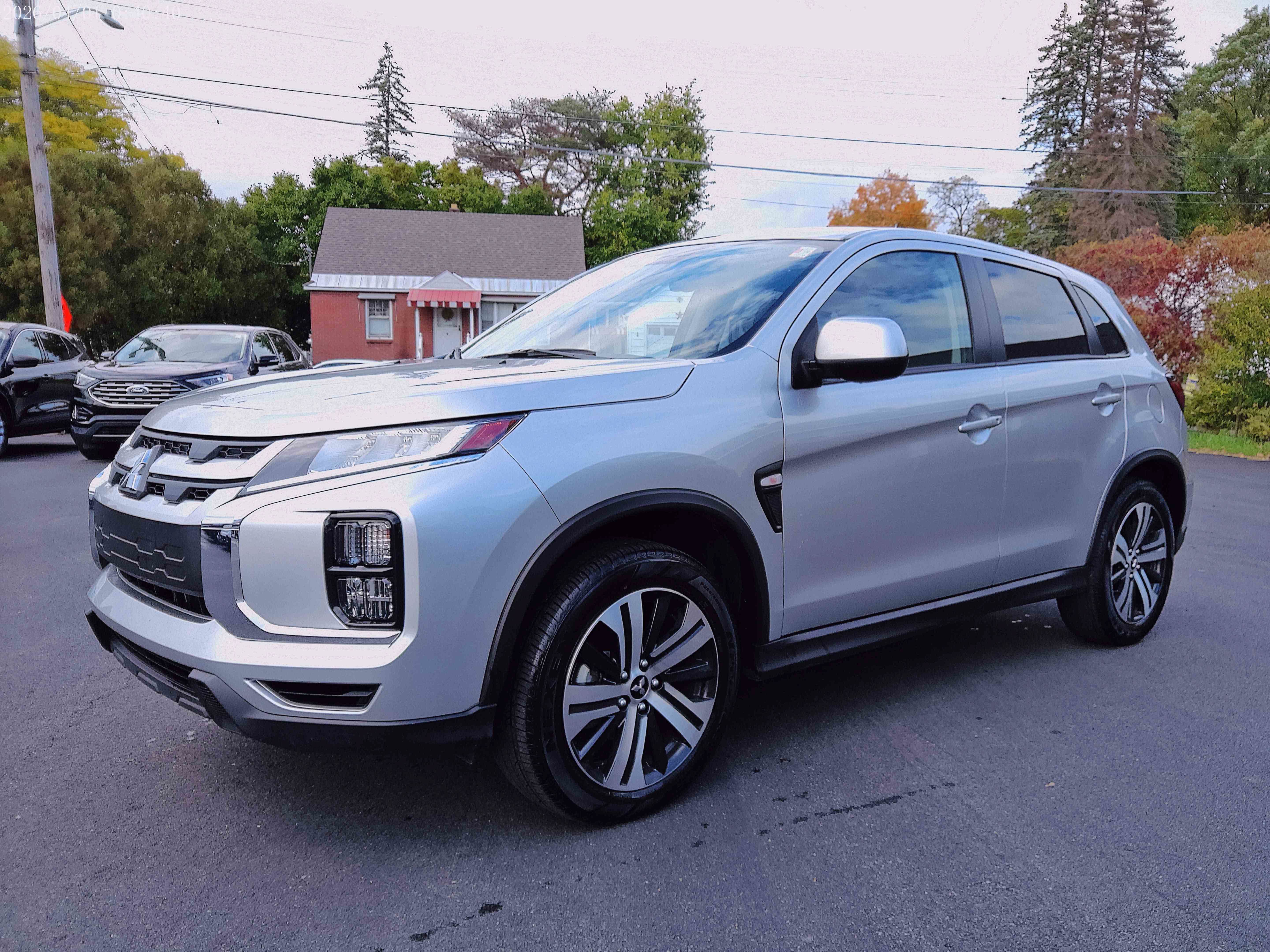 Used 2026 Mitsubishi Outlander Sport AWD image 1