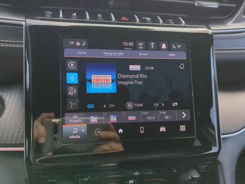 Used 2024 Jeep Grand Cherokee Altitude image 18