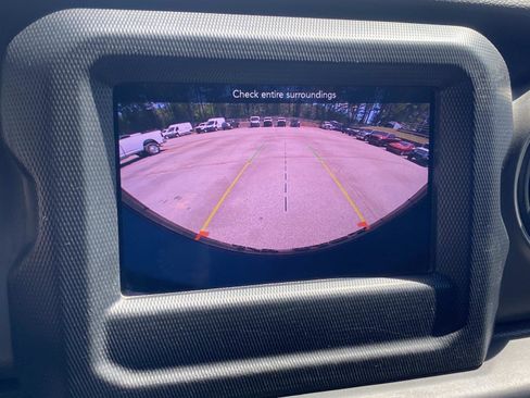 Used 2023 Jeep Wrangler Unlimited w/ Cold Weather Group image 30