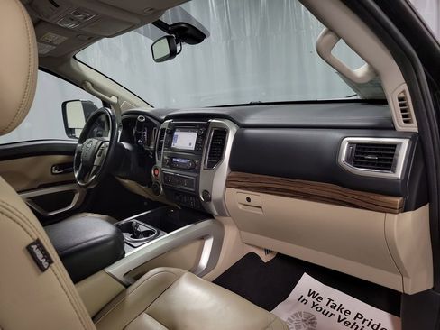 Used 2016 Nissan Titan SL image 26