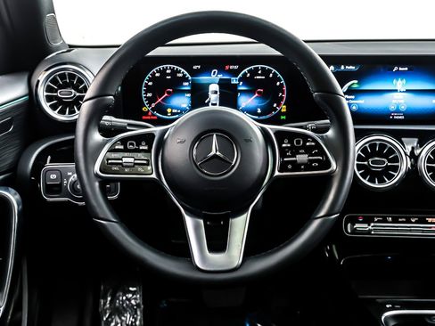 Used 2022 Mercedes-Benz A 220 image 23