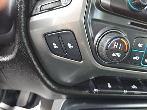 Used 2015 Chevrolet Silverado 2500 LT w/ LT Convenience Package image 19