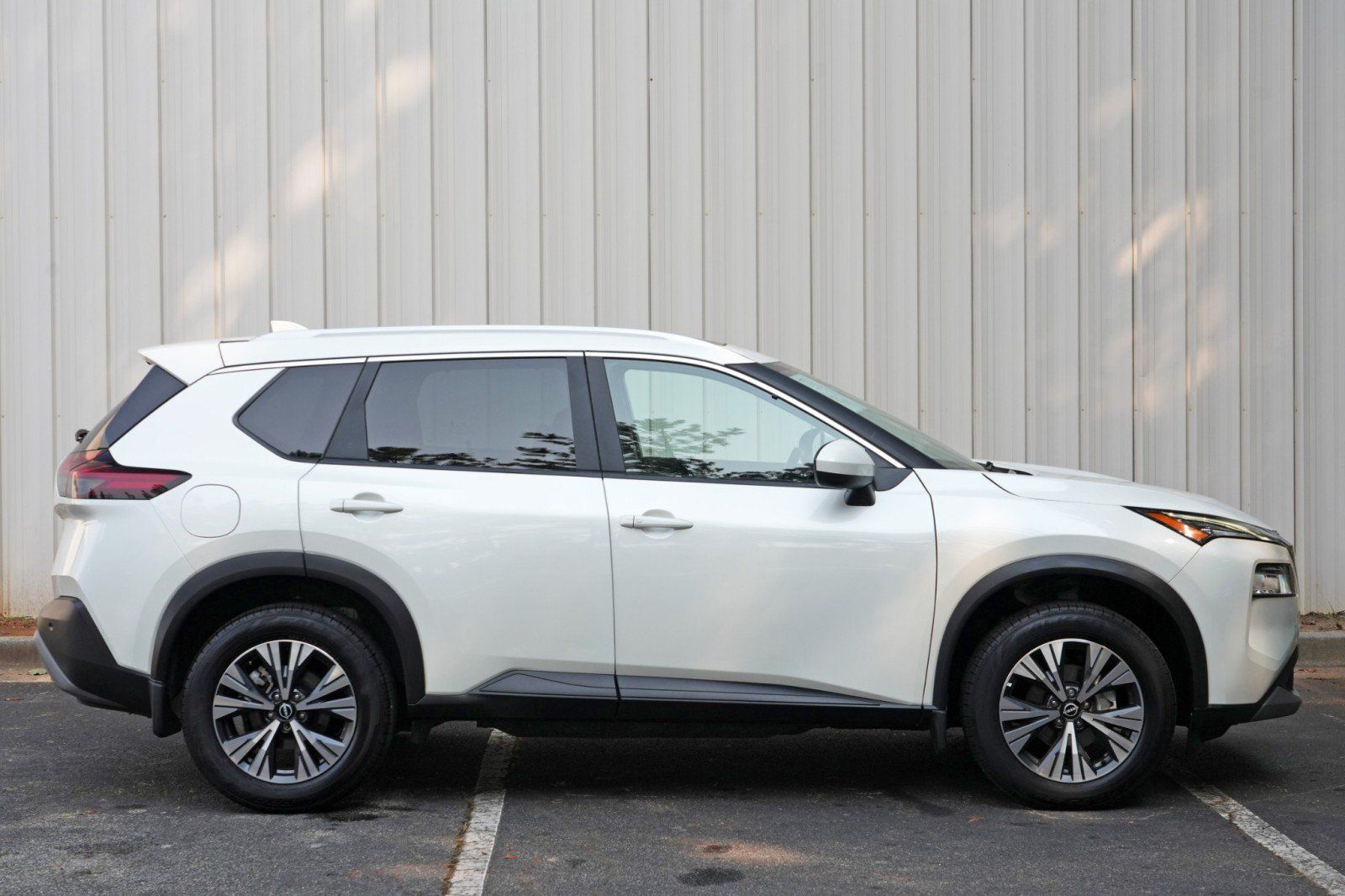 Used 2023 Nissan Rogue SV w/ SV Premium B Package FWD image 47
