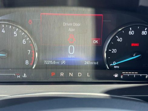 Used 2023 Ford Explorer XLT image 19