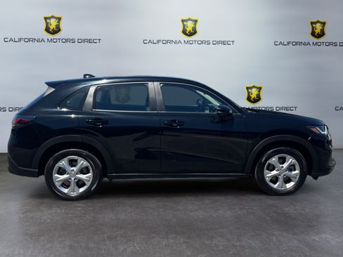 Used 2023 Honda HR-V LX image 6