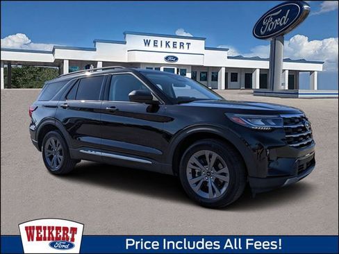 Used 2025 Ford Explorer Active w/ Active Comfort Package AWD/4WD image 1