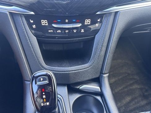 Used 2023 Cadillac XT6 Premium Luxury w/ Technology Package image 30