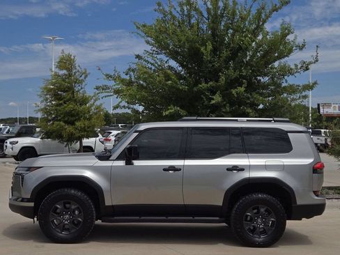 Used 2024 Lexus GX 550 AWD/4WD image 4
