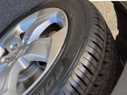 Used 2016 Honda HR-V LX image 14