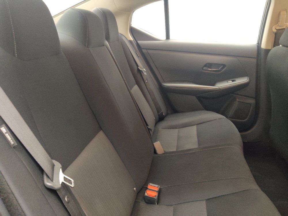 Used 2025 Nissan Sentra SV FWD image 19