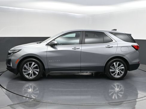 Used 2024 Chevrolet Equinox LT FWD image 4