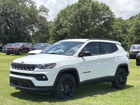 New 2026 Jeep Compass Latitude AWD/4WD image 15