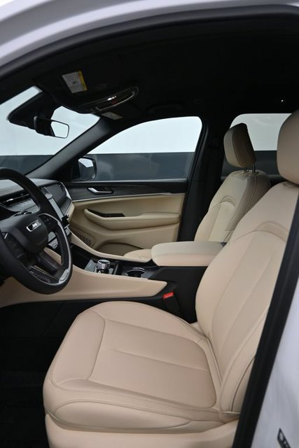 New 2026 Jeep Grand Cherokee Limited AWD/4WD image 10