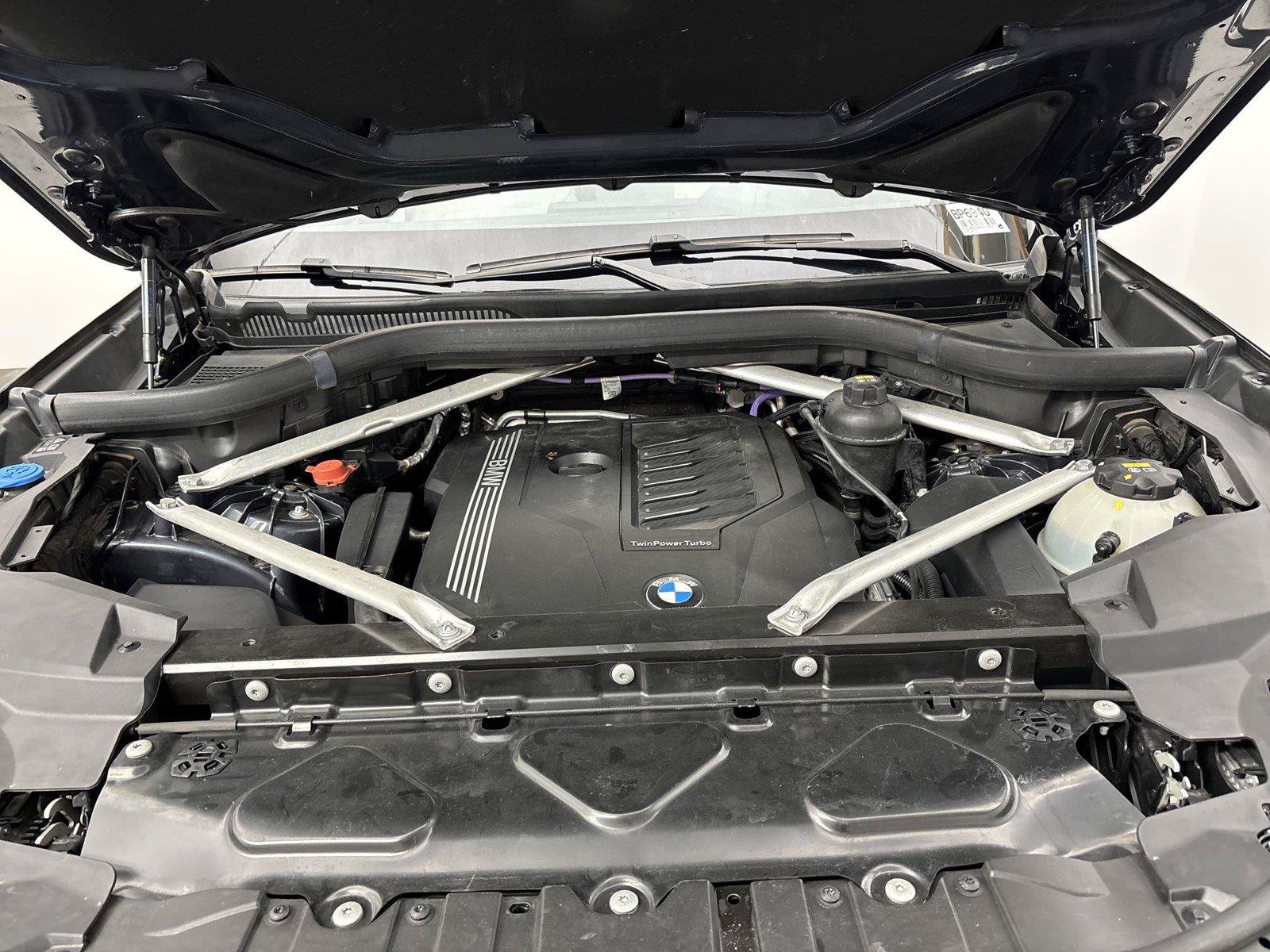 Used 2021 BMW X5 xDrive40i w/ M Sport Package AWD/4WD image 20