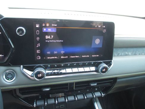 Used 2024 Chevrolet Colorado ZR2 w/ ZR2 Convenience Package III image 27