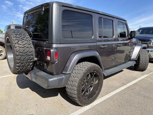 Used 2020 Jeep Wrangler Unlimited Sahara image 3