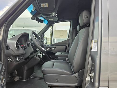 New 2025 Mercedes-Benz Sprinter 2500 image 14