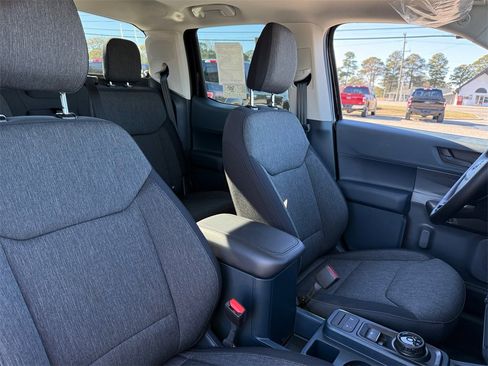 New 2025 Ford Maverick XLT w/ XLT Luxury Package image 21