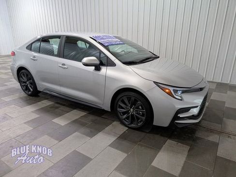 Used 2025 Toyota Corolla SE FWD image 5