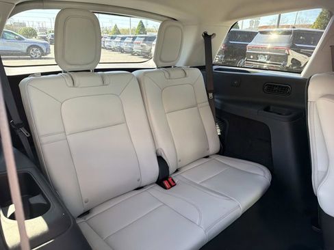 New 2026 Lincoln Aviator 2WD image 22
