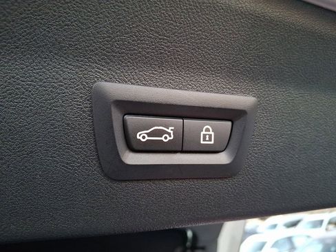 Used 2023 BMW X4 xDrive30i w/ Premium Package image 27