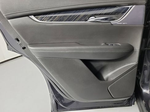 Used 2020 Cadillac XT6 Premium Luxury image 14