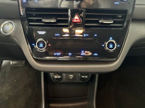 Used 2021 Hyundai Ioniq SE image 23