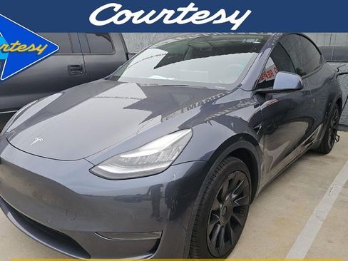 Used 2020 Tesla Model Y Long Range image 1