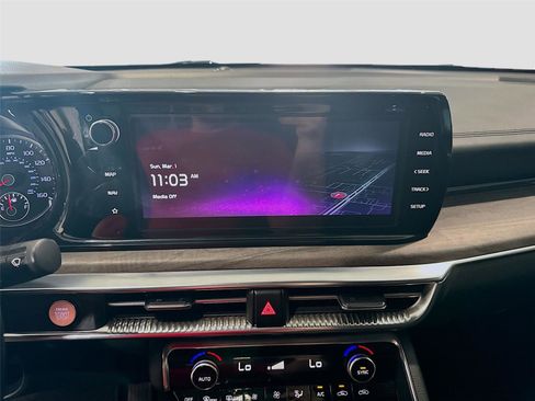 Used 2023 Kia K5 EX image 9