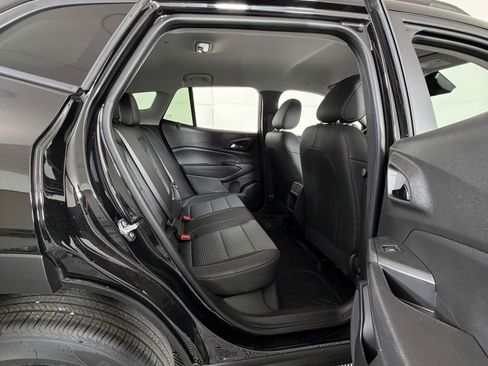 New 2026 Chevrolet Trax LT image 6