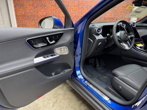 New 2026 Mercedes-Benz GLC 300 GLC 300 image 9