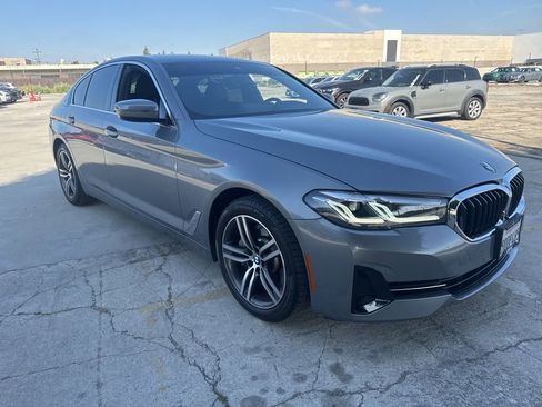 Used 2023 BMW 530i w/ Convenience Package image 9