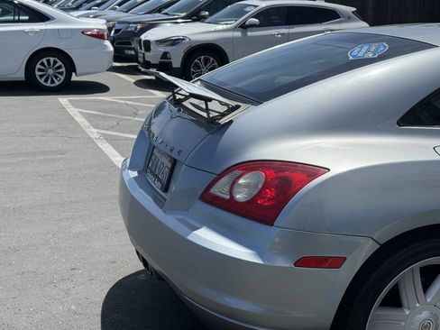 Used 2004 Chrysler Crossfire Coupe RWD image 12