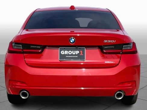 Used 2024 BMW 330i Sedan w/ Convenience Package image 5