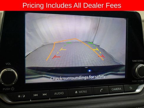 Certified 2026 Nissan Rogue SV FWD image 14