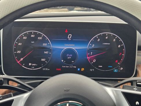 Used 2025 Mercedes-Benz C 300 Sedan image 23