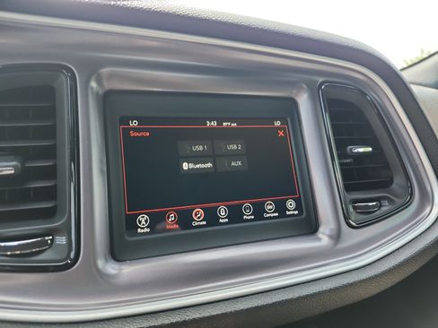 Used 2019 Dodge Challenger SXT RWD image 18