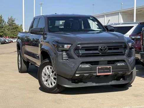 Used 2025 Toyota Tacoma SR5 RWD image 2