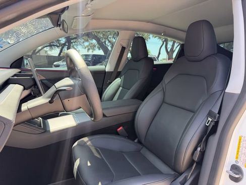Used 2026 Tesla Model Y 2WD image 8