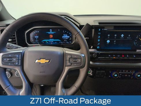 Used 2026 Chevrolet Silverado 1500 LT w/ Z71 Off-Road Package AWD/4WD image 21