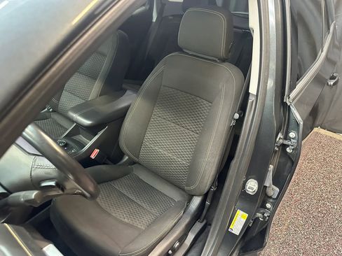 Used 2019 GMC Terrain SLE w/ Driver Convenience Package AWD/4WD image 19