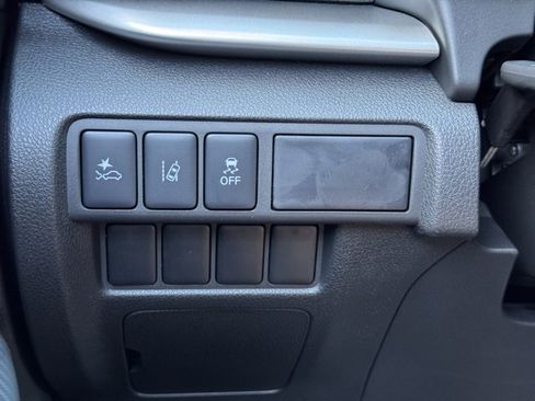 New 2025 Mitsubishi Eclipse Cross ES image 19